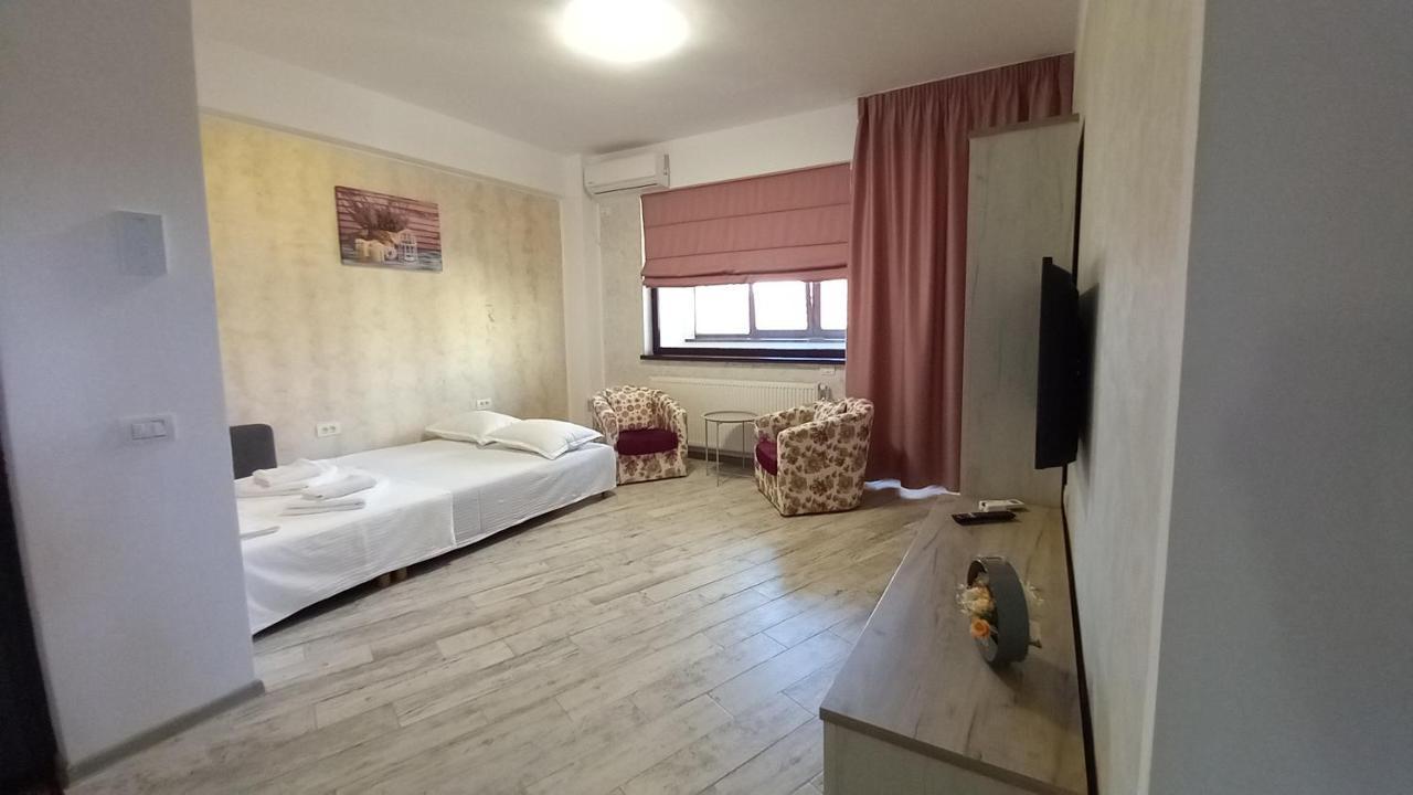 Apartament Matei Lägenhet Tulcea Exteriör bild